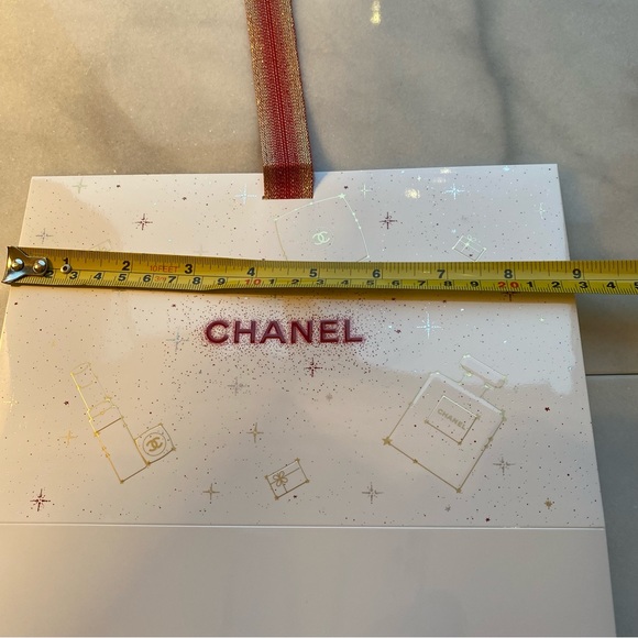 Chanel Xmas 2022 White Envelope Fold Up Gift Box Packaging, NEW - Picture 6 of 10